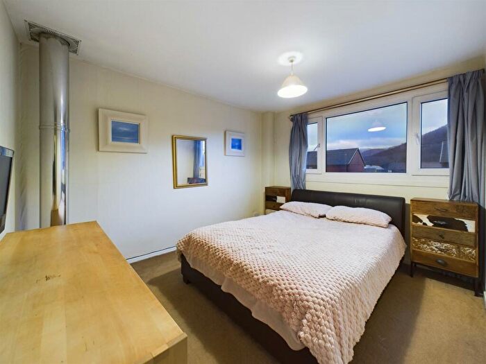 3 Bedroom End Of Terrace House For Sale In Grant Place, Fort William, PH33