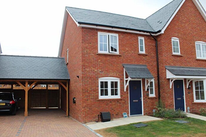 2 Bedroom Semi-Detached House To Rent In Modern Two Bed House, OX11
