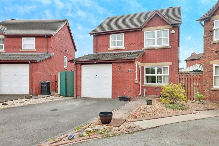 3 Bedroom Detached House For Sale In Patterdale Close, Wistaston, Crewe, CW2