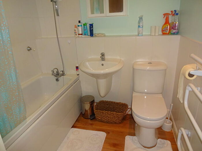 2 Bedroom Apartment To Rent In Asbury Court, Great Barr, B42