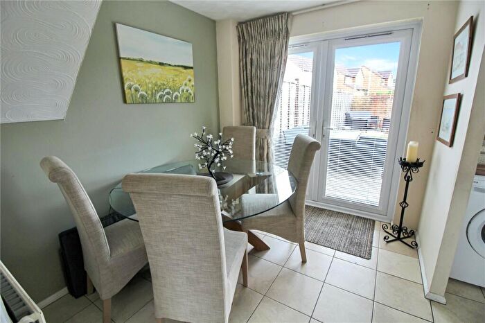 3 Bedroom End Of Terrace House For Sale In Gamekeepers Close, Swindon, Wiltshire, SN25