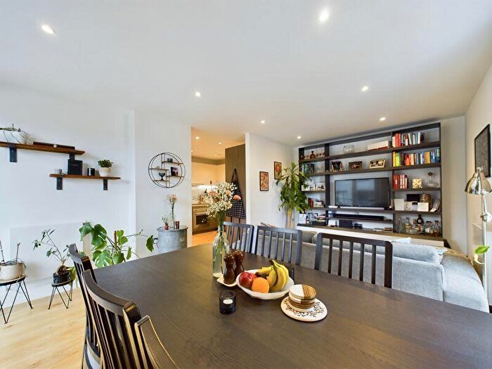 2 Bedroom Flat For Sale In Grove Park, London, NW9