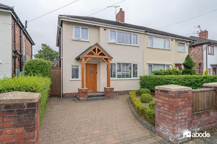 3 Bedroom Semi-Detached House For Sale In Hartdale Road, Thornton, Liverpool, L23