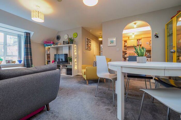 2 Bedroom Flat To Rent In Bramley Copse, Long Ashton, BS41