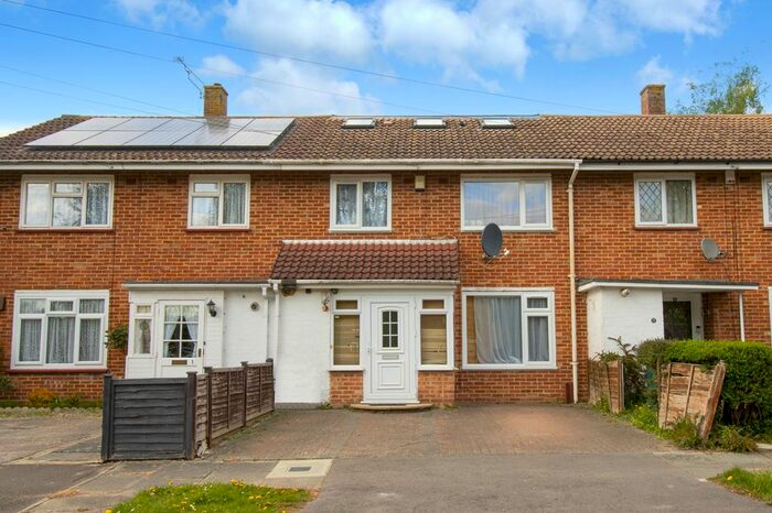 4 Bedroom Terraced House To Rent In Martin Close, Crawley, RH11