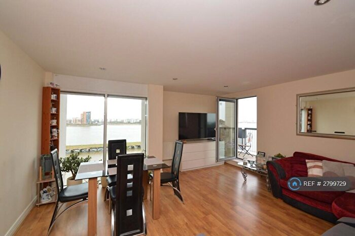 2 Bedroom Flat To Rent In Erebus Drive, London, SE28