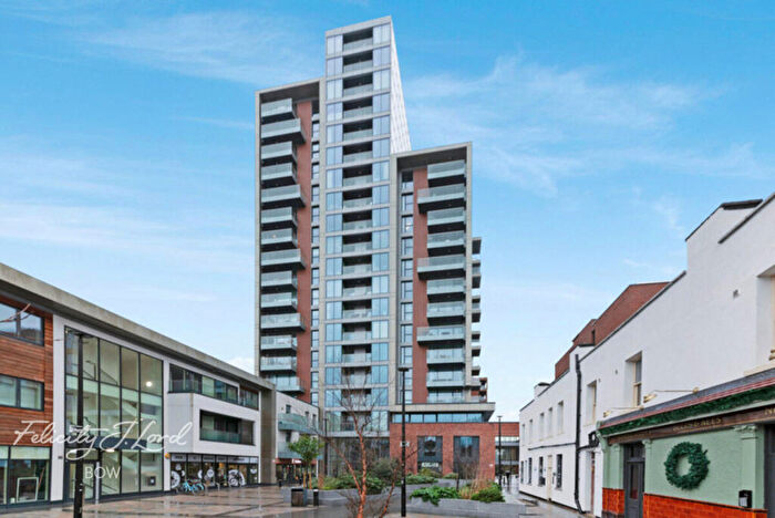 2 Bedroom Apartment To Rent In Corsican Square, London, E3