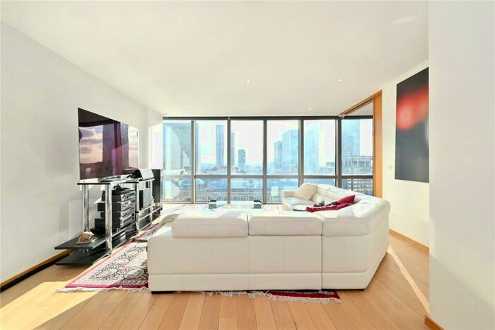 2 Bedroom Apartment For Sale In West India Quay, Hertsmere Road, Canary Wharf, London, E14
