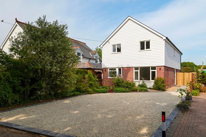 4 Bedroom Detached House For Sale In The Street, Bossingham, Canterbury, CT4