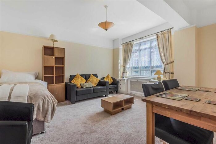 Studio To Rent In University Street, London, WC1E