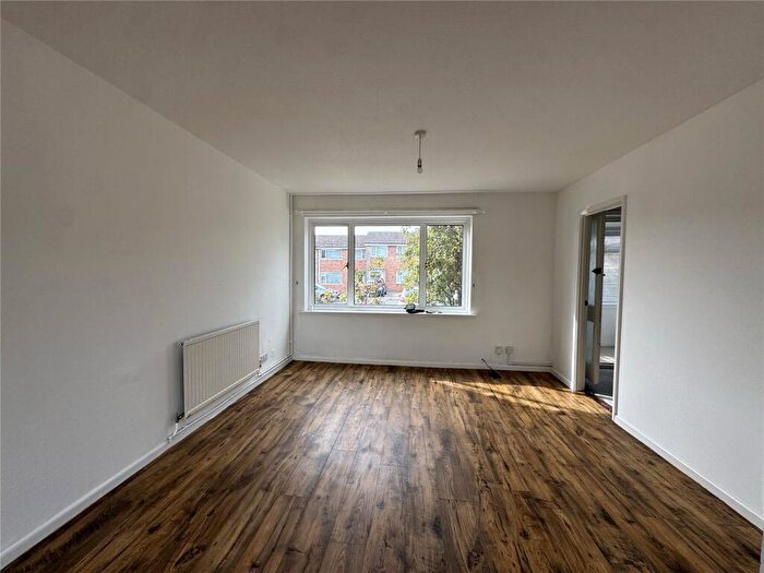 3 Bedroom End Of Terrace House To Rent In Vincent Close, Melksham, SN12