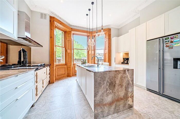 4 Bedroom Flat To Rent In Leamington Road Villas, London, W11