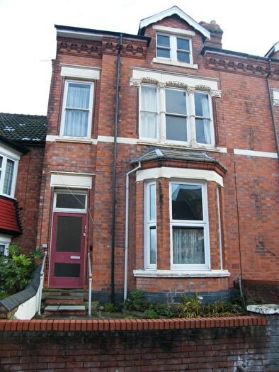 2 Bedroom Flat To Rent In Carlyle Road, Edgbaston, Birmingham, West Midlands, B16