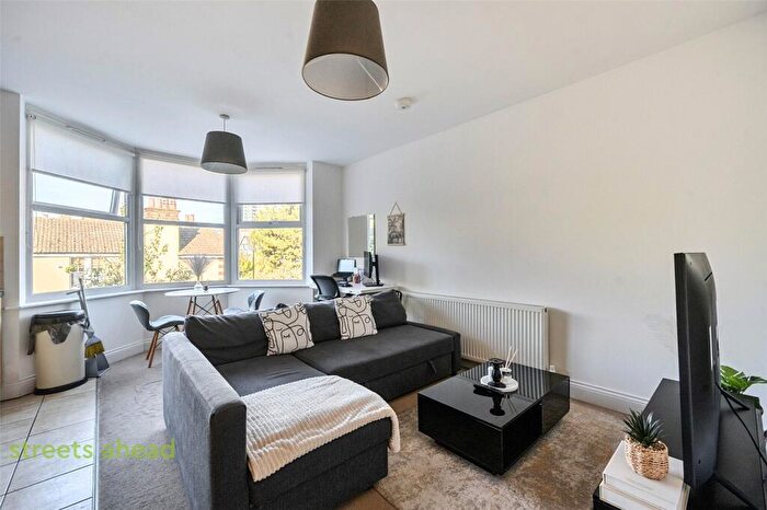 1 Bedroom Apartment To Rent In Chatsworth Road, Croydon, CR0