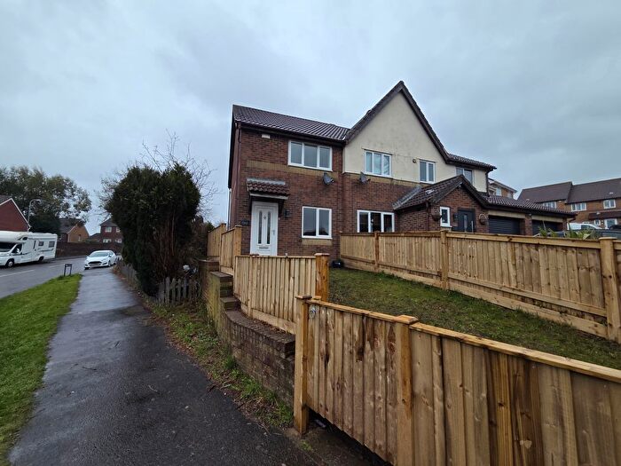 2 Bedroom Semi Detached House To Rent In Ffordd Briallu, Swansea, SA7