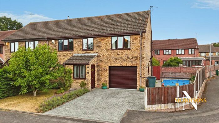 4 Bedroom Semi-Detached House For Sale In Torksey Mews, Retford, Nottinghamshire, DN22