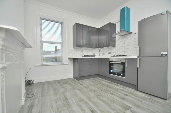 Studio To Rent In Mildenhall Road, London, E5