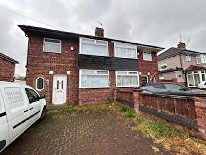 3 Bedroom Semi-Detached House To Rent In North Manor Way, L25