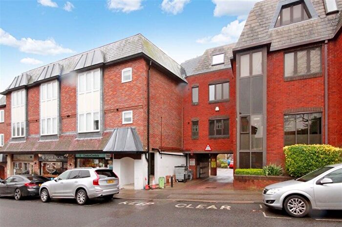 1 Bedroom Flat To Rent In Vaughan Road, Harpenden, AL5