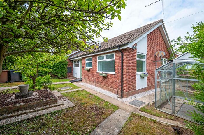 2 Bedroom Semi-Detached Bungalow For Sale In Veronica Green, Gorleston, Great Yarmouth, NR31