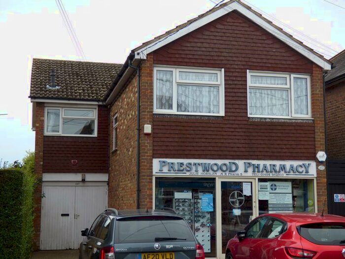 3 Bedroom Apartment To Rent In High Street, Prestwood, HP16