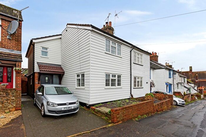2 Bedroom Semi Detached House To Rent In Prospect Road, Sevenoaks, Kent, TN13