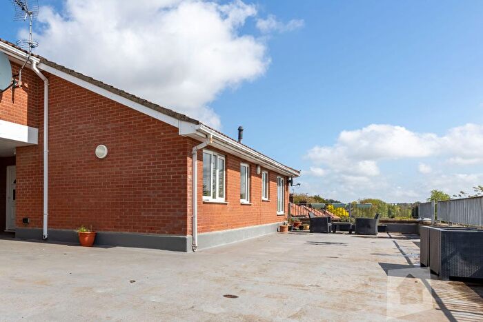 2 Bedroom Flat For Sale In Plumstead Road East, Norwich, NR7