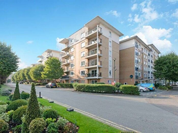 2 Bedroom Apartment To Rent In Newport Avenue, London, E14