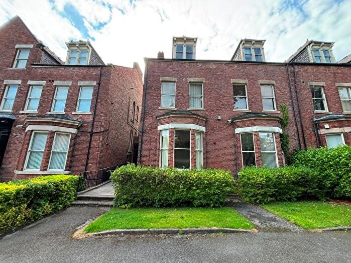 2 Bedroom Flat For Sale In F Thornhill Park, Sunderland, Tyne And Wear, SR2