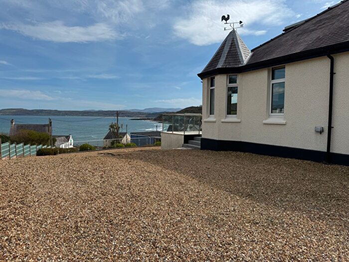 5 Bedroom Detached House To Rent In Beach Road, Benllech, LL74