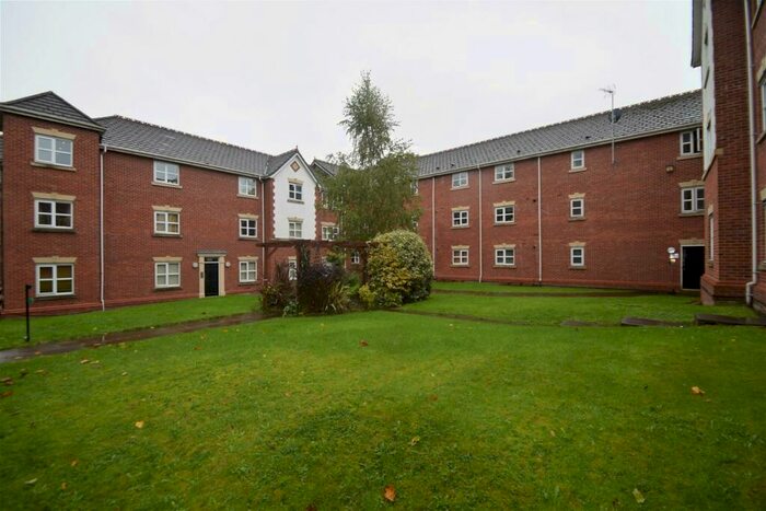 2 Bedroom Flat To Rent In Greenwood Road, Wythenshawe, Manchester, M22