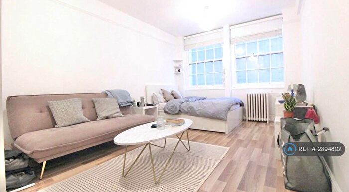 Studio To Rent In Ivor Court, London, NW1