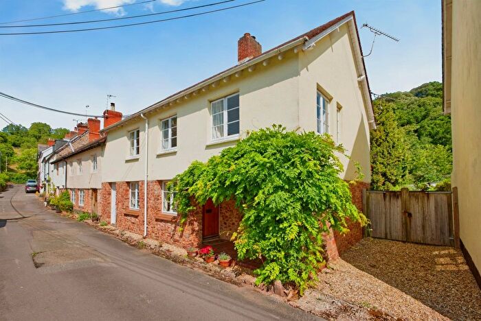 4 Bedroom Link Detached House For Sale In Park Street, Dunster, Minehead, TA24