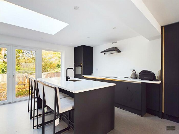4 Bedroom House To Rent In Grainger Close, Exeter, EX2