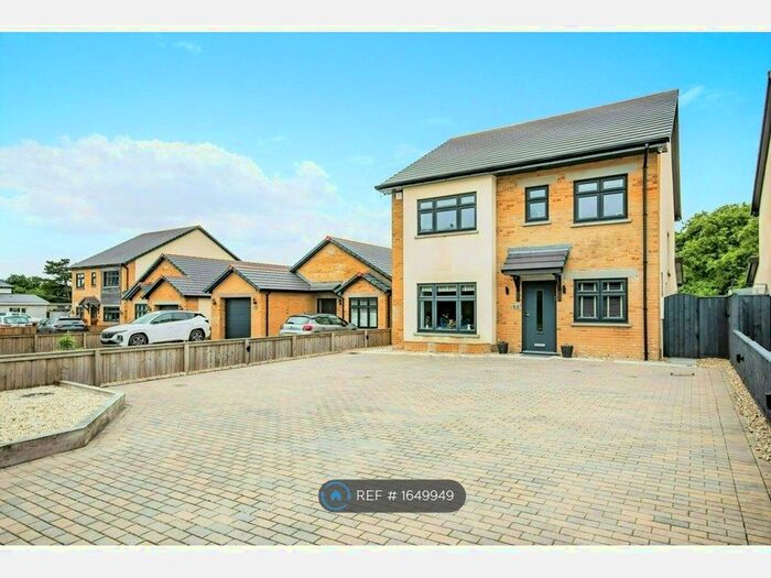 3 Bedroom Detached House To Rent In Penygroes Road, Llanelli, SA14