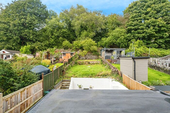 2 Bedroom Semi-Detached House For Sale In New Road, Trebanos, Pontardawe, Swansea, SA8