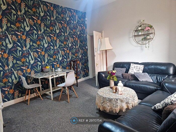 2 Bedroom Flat To Rent In Normanton Terrace, Newcastle Upon Tyne, NE4