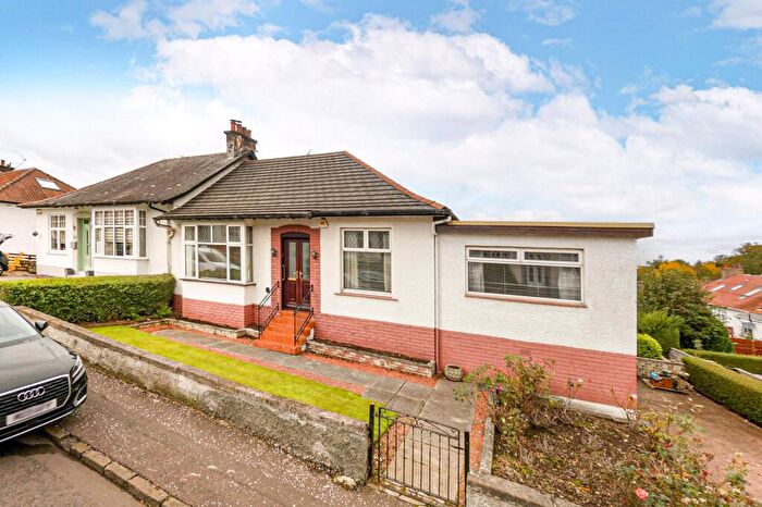3 Bedroom Semi-Detached House For Sale In Glenwood Drive, Thornliebank, Glasgow, East Renfrewshire, G46