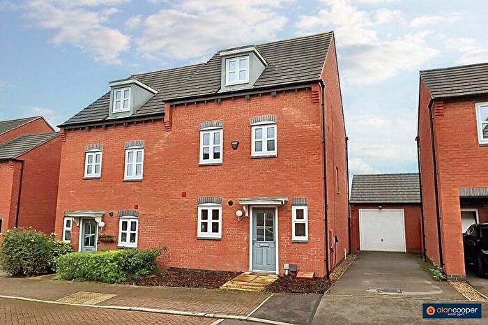 4 Bedroom Semi-Detached House For Sale In Olympic Way, Hinckley, LE10