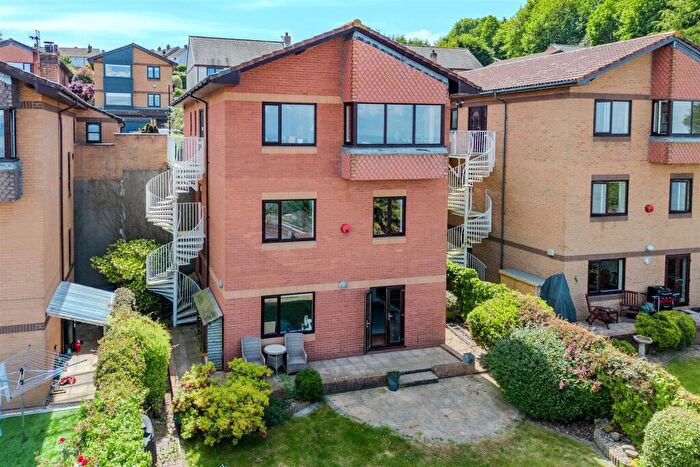 4 Bedroom Detached House For Sale In Drakes Way, Portishead, BS20