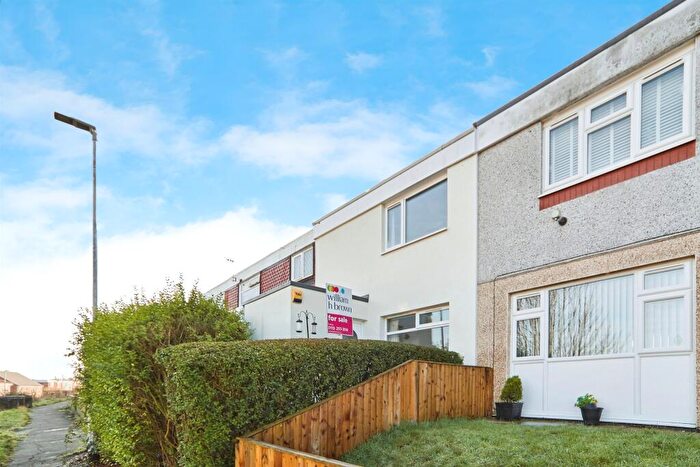 2 Bedroom Terraced House For Sale In Stonecliffe Gardens, Leeds, LS12