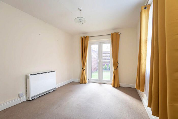 1 Bedroom Semi-Detached House To Rent In New Street, Cheltenham, GL50
