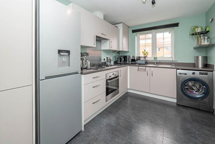 3 Bedroom End Of Terrace House For Sale In Dorman Avenue North, Aylesham, CT3