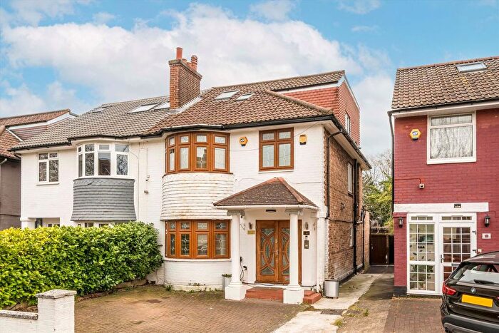 5 Bedroom End Of Terrace House To Rent In St. Dunstans Avenue, Acton, W3