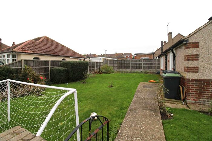 2 Bedroom Detached Bungalow To Rent In Mayfield Road, Herne Bay, CT6