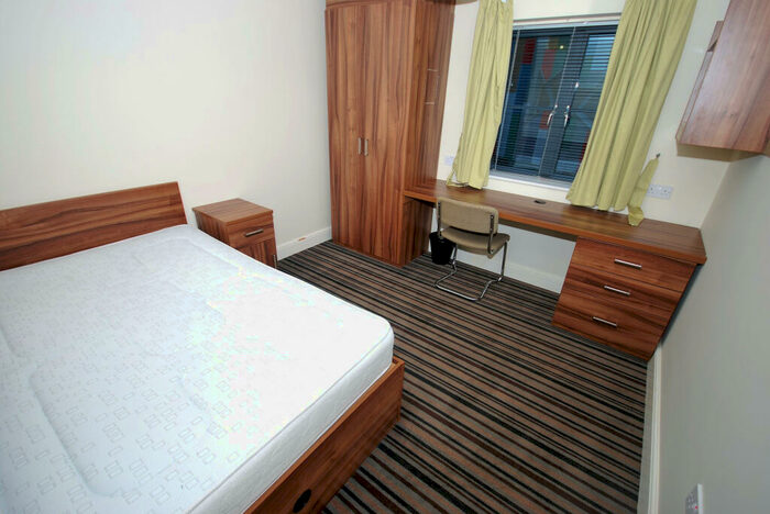 10 Bedroom Flat To Rent In Station House, Old Warwick Road, Leamington Spa, Warwickshire, CV31