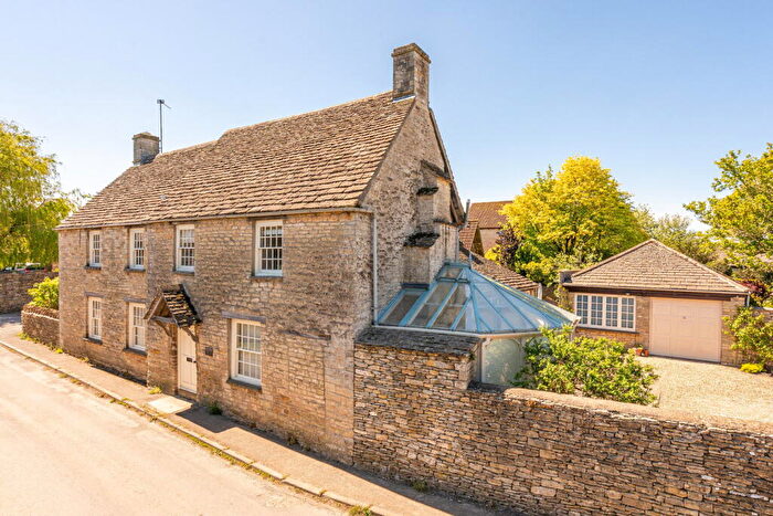 4 Bedroom Detached House For Sale In Luckington, SN14