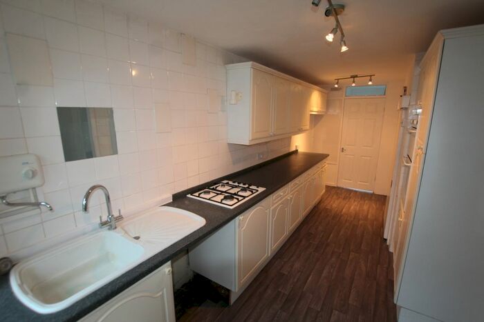 3 Bedroom Semi-Detached House To Rent In Leverton Green, Clfton, Nottingham, NG11