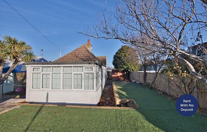 3 Bedroom Bungalow To Rent In Pen-y-Lan, The Avenue, Margate, Kent, CT9