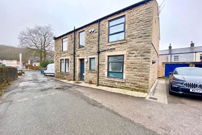 1 Bedroom Apartment To Rent In Ash Grove, Rawtenstall, Rossendale, Lancashire, BB4